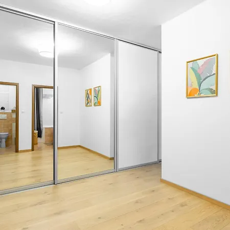 Petrzalka Retreat ברטיסלאבה