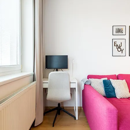 Petrzalka Retreat Apartman *